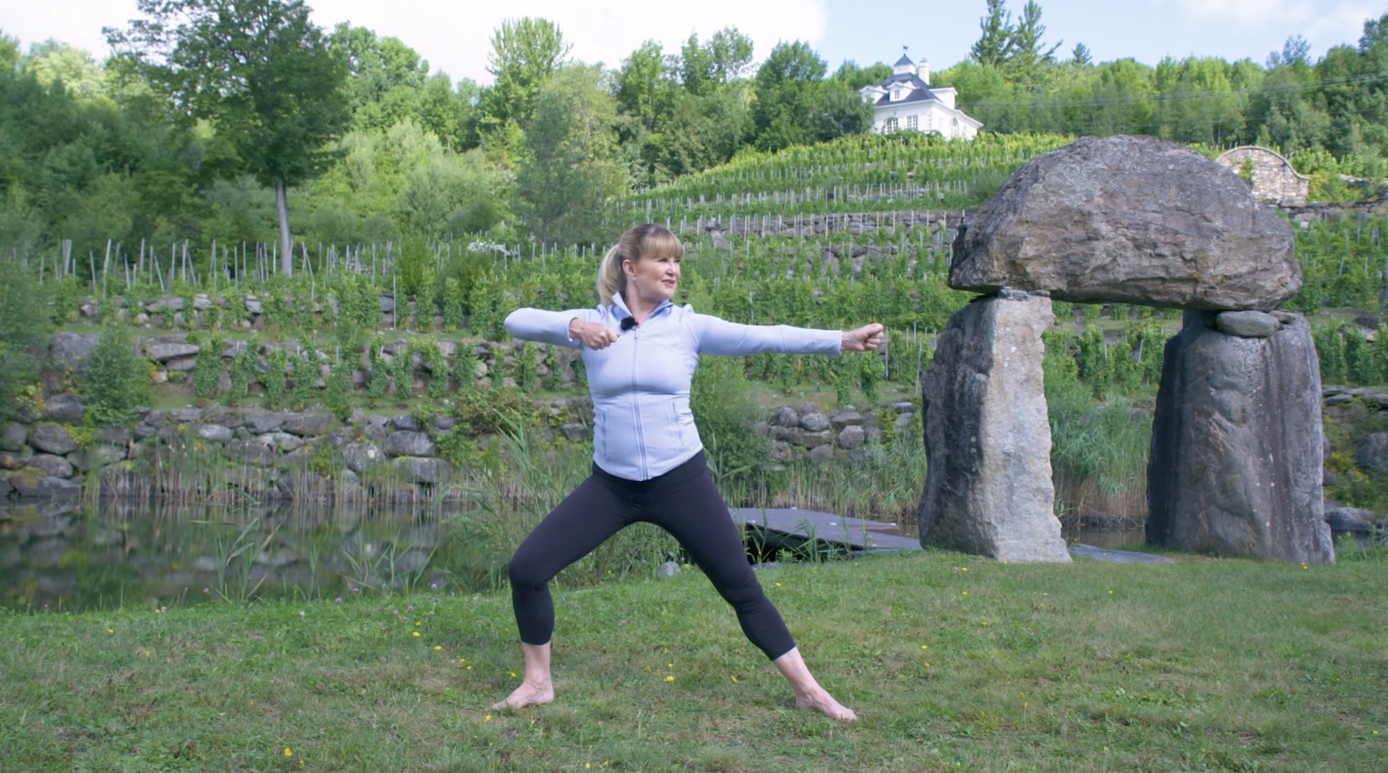 Season 14 Ep. 11: Glute & Hip Stretch