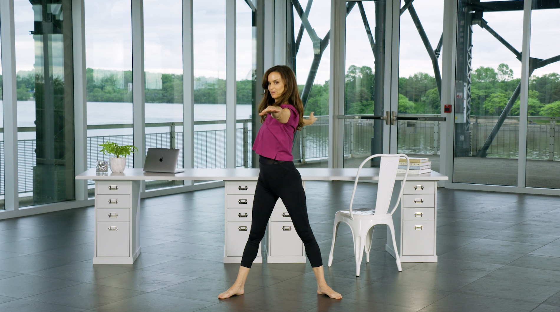 Desk Workout: Spine Mobility