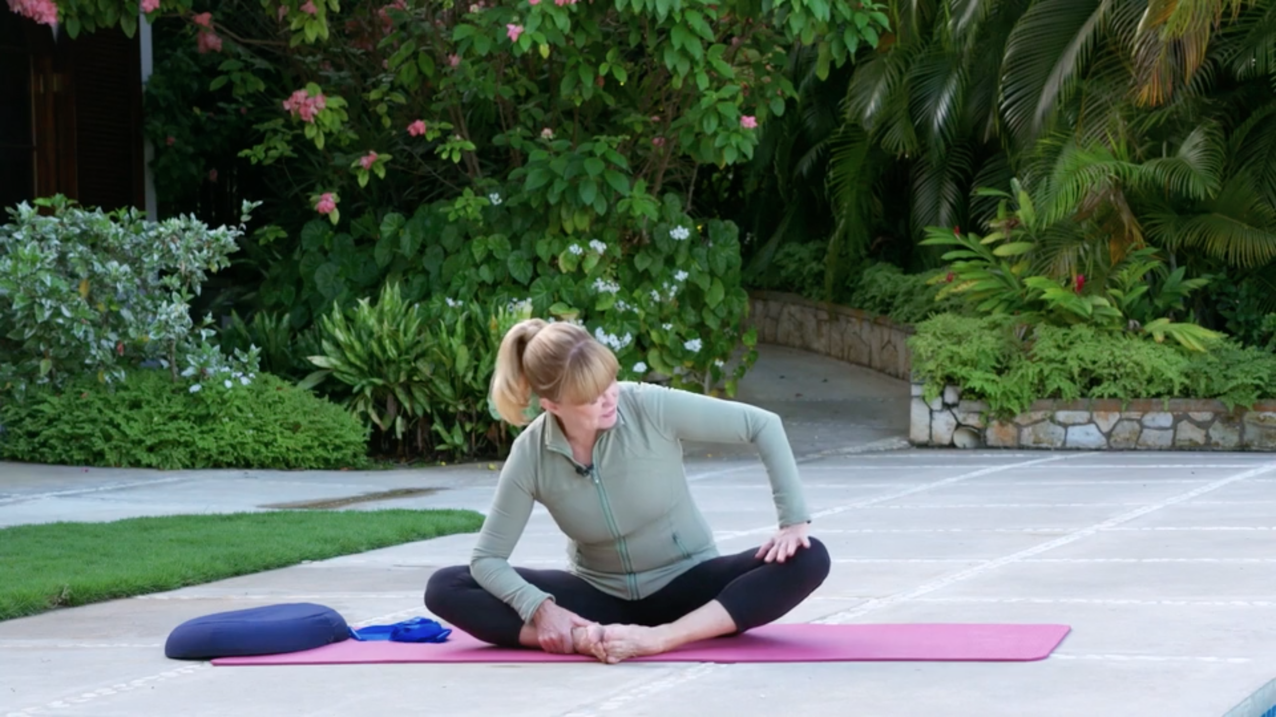 Season 12 Ep.22: Hip & Glute Flexibility