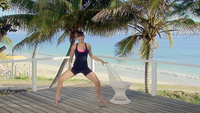 Conditioning for Runners: Pre-Run Stretch with Danielle de Wildt