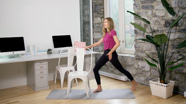 Desk Workout: Hip Stretch & Tension Relief