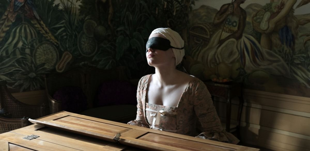 MADEMOISELLE PARADIS