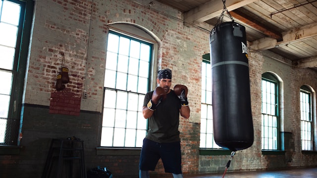 25 Minute Heavy Bag Workout - Coach Brian