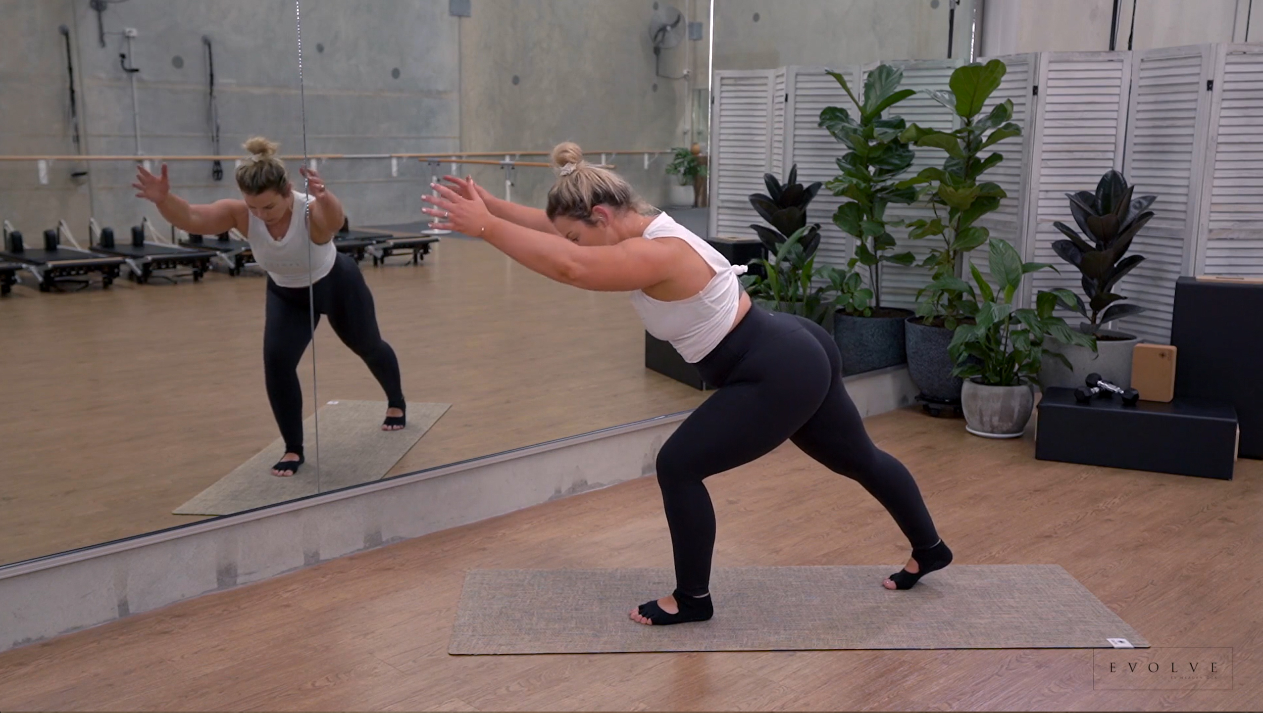 Pilates Booty Sculpt #1