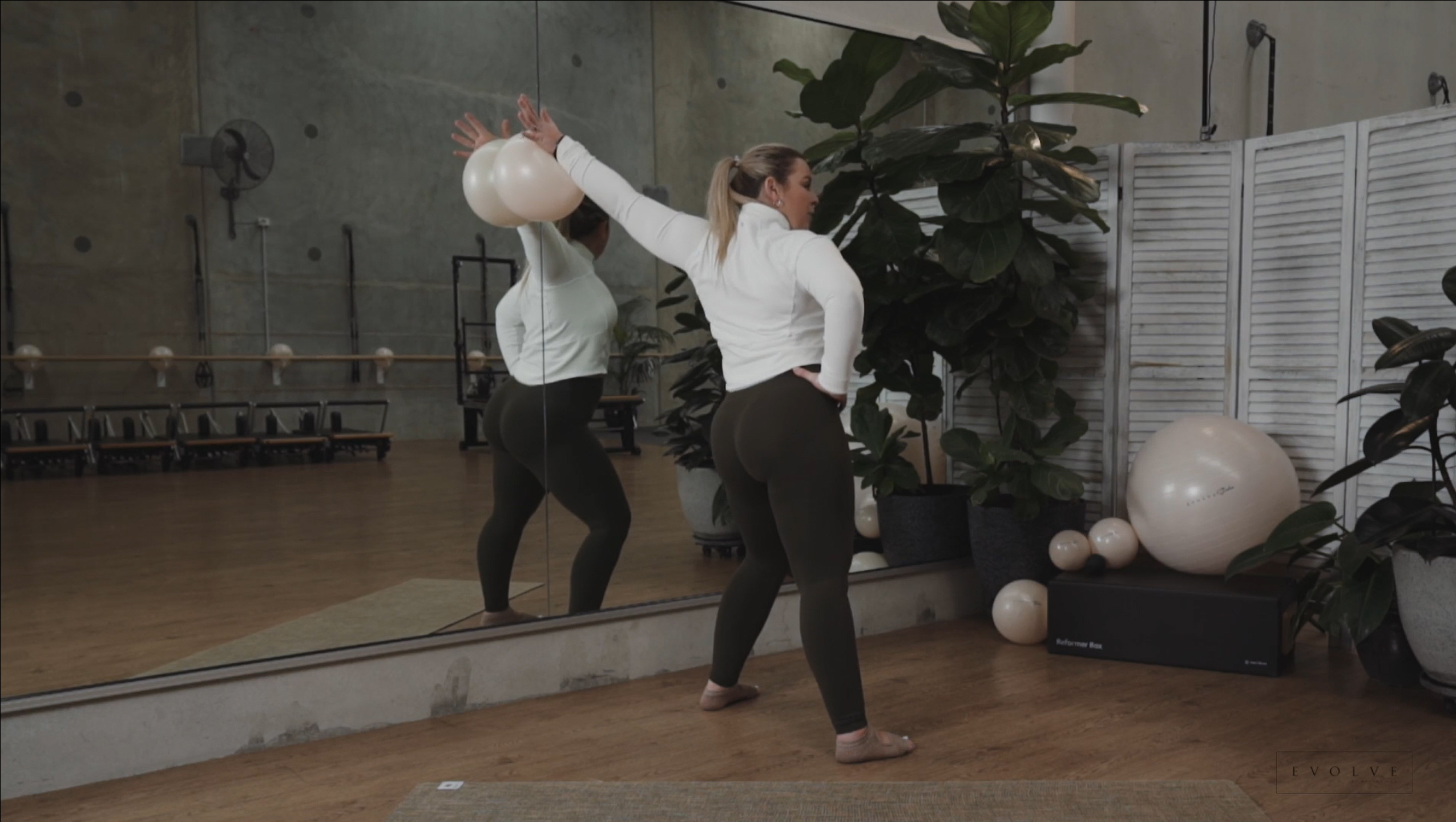 Work Place Wellness - Upper Body Release 