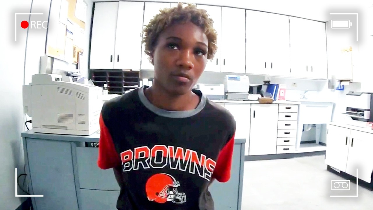 Teen Murders Mom, Then Posts Dead Body On Snapchat