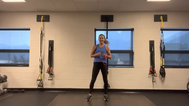 Group Personal Training #22- Chest/Ba...