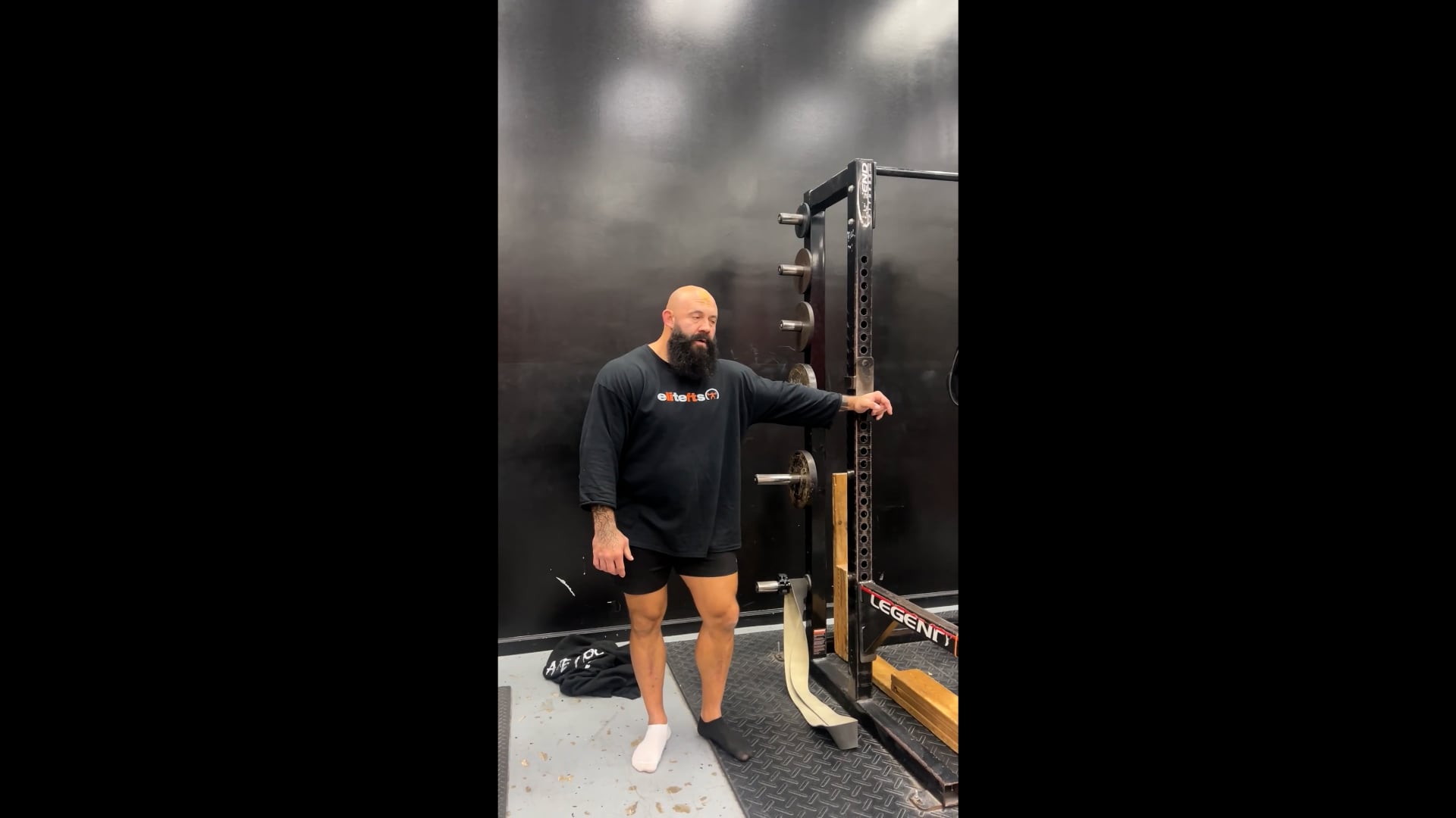 Hip Distraction Clam Shell