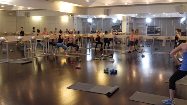 In-studio: Thigh Glutes and Abs Blast with Sarah Ambrose, 9.26.19