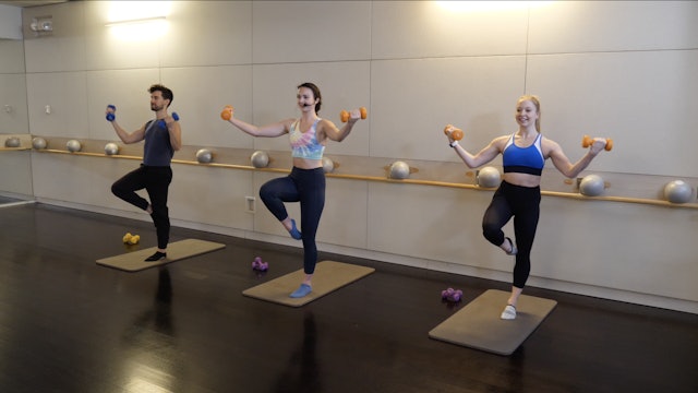 Advanced Barre with Leah Hassett