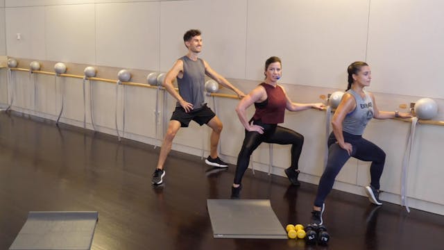 Barre Legs and Abs with Sarah Ambrose 
