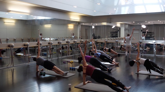 In-studio: Barre Mashup with Fred and Lis, 4.24.19