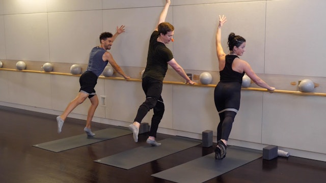 Barre with Kevin Murnane