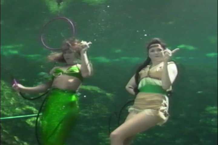 Weeki Wachee Spring - Pocahontas Meets the Little Mermaid