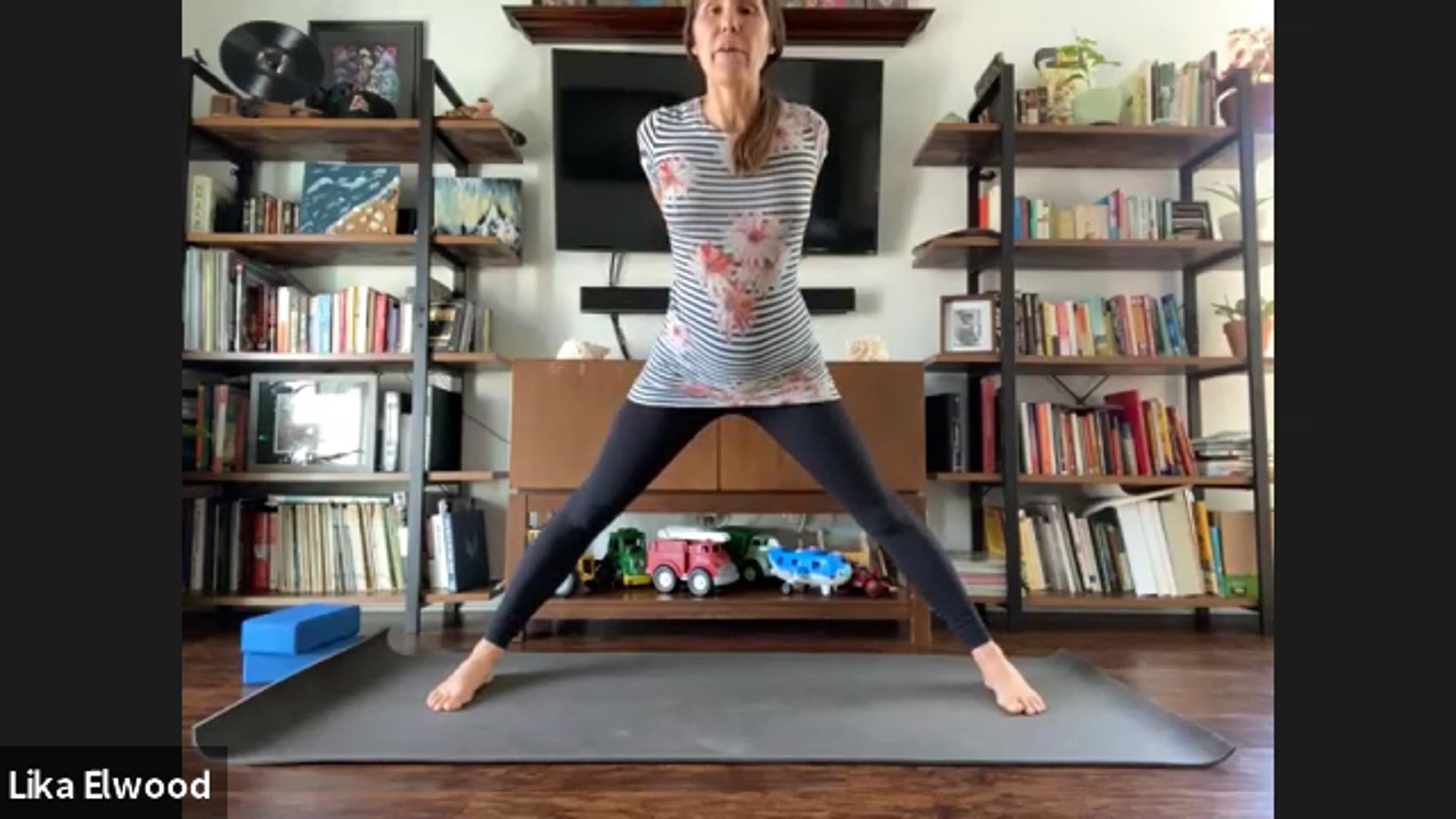 Dec 29 60 min Flow + Let Go with Lika
