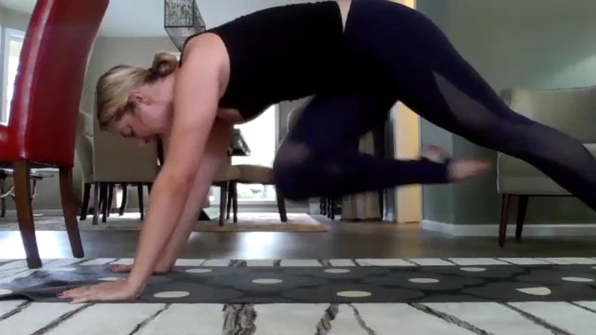 Barre with Renay 1:6