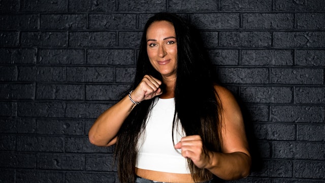 Strong Arms in 10 Mins with Andrea