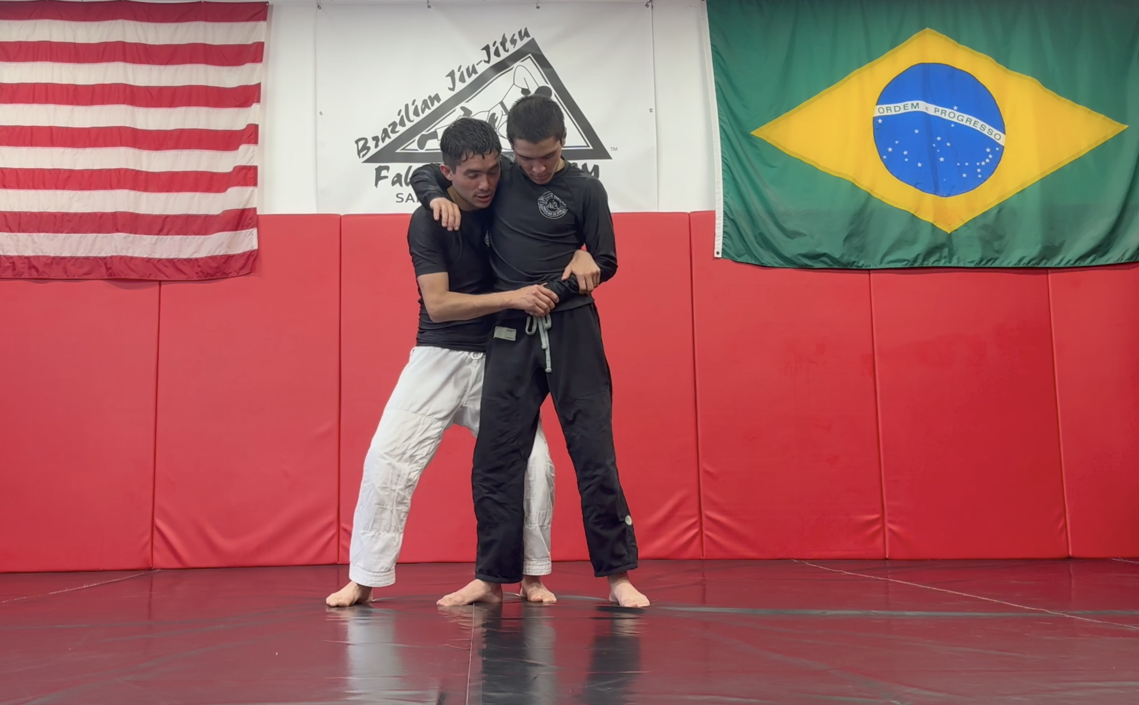 Fundamentals: Headlock escape from standing