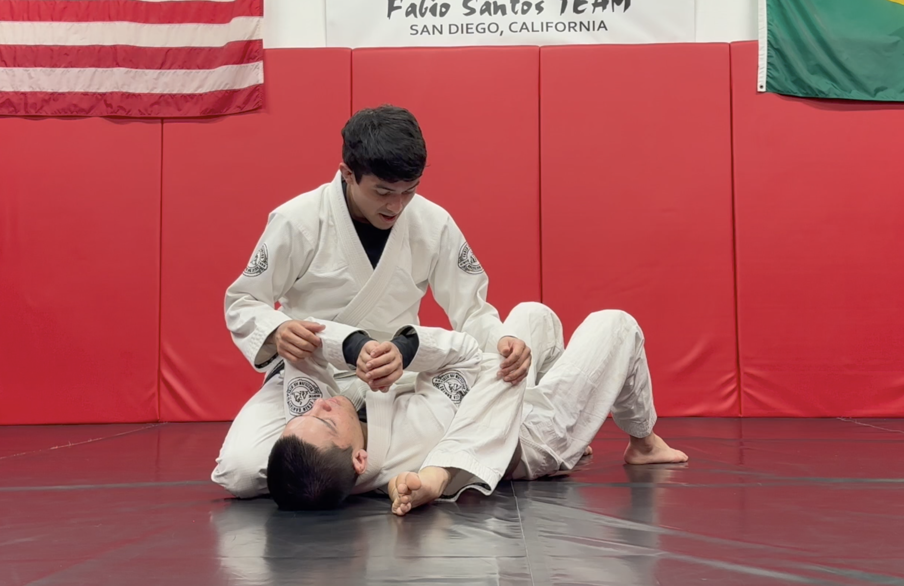 Fundamentals: S mount + armbar