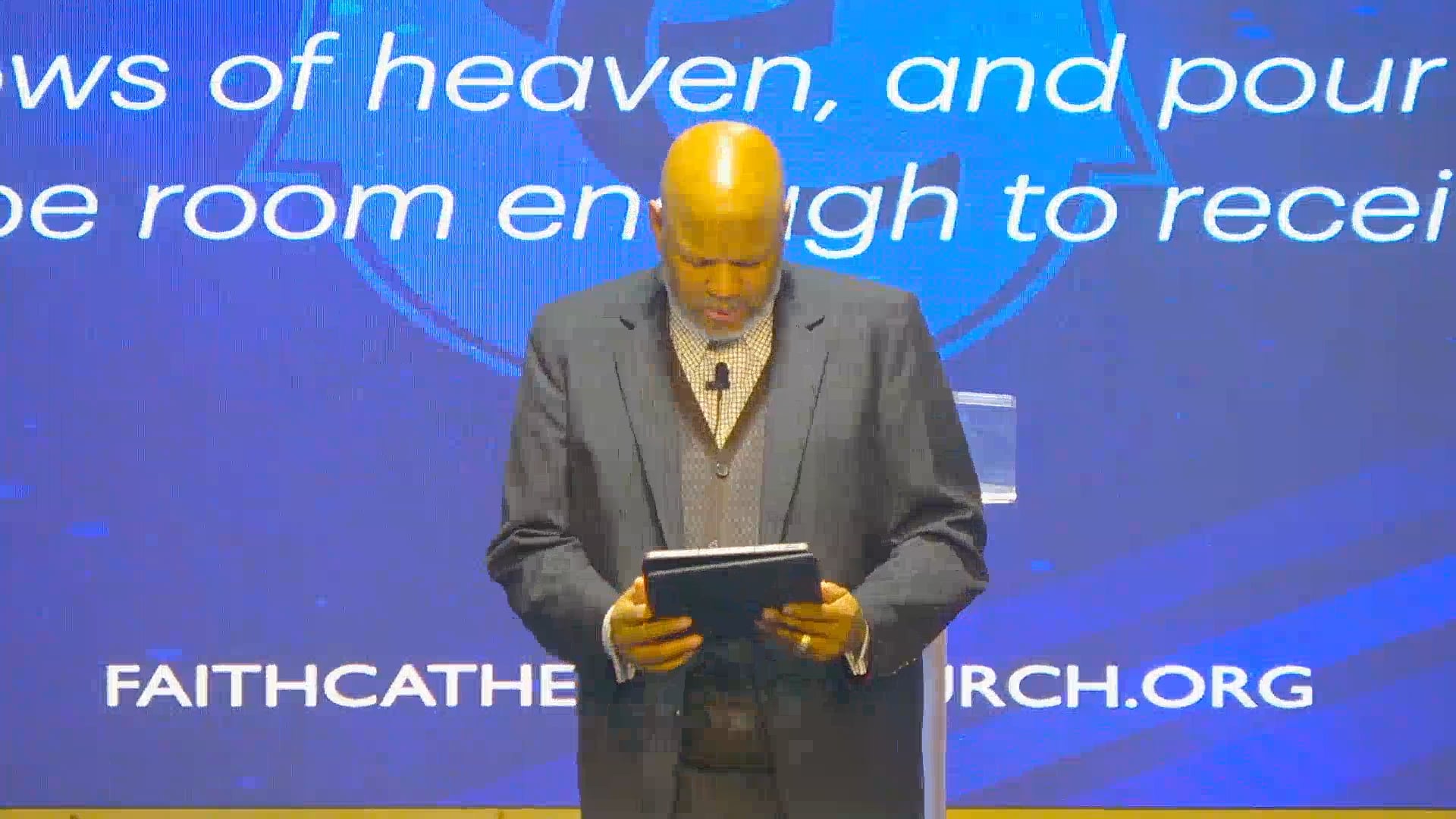 New Year's Service 2025 l Bishop Derrick Dortch