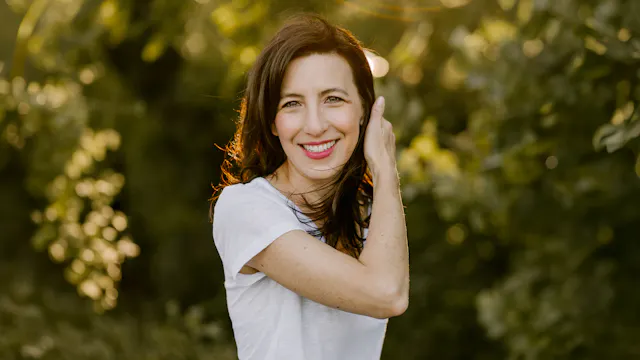 Stephanie Garber on The Mirror of Infinite Endings