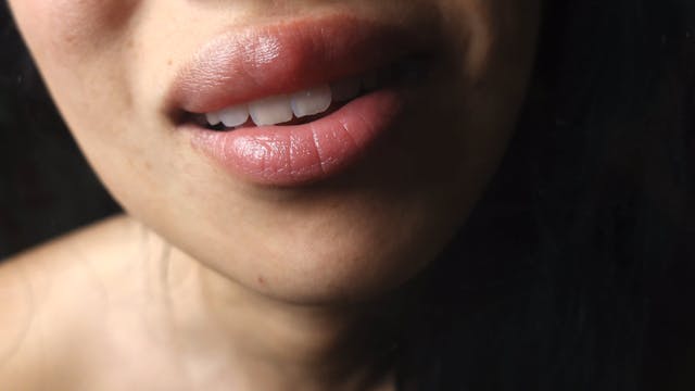 Glass kissing and glass licking