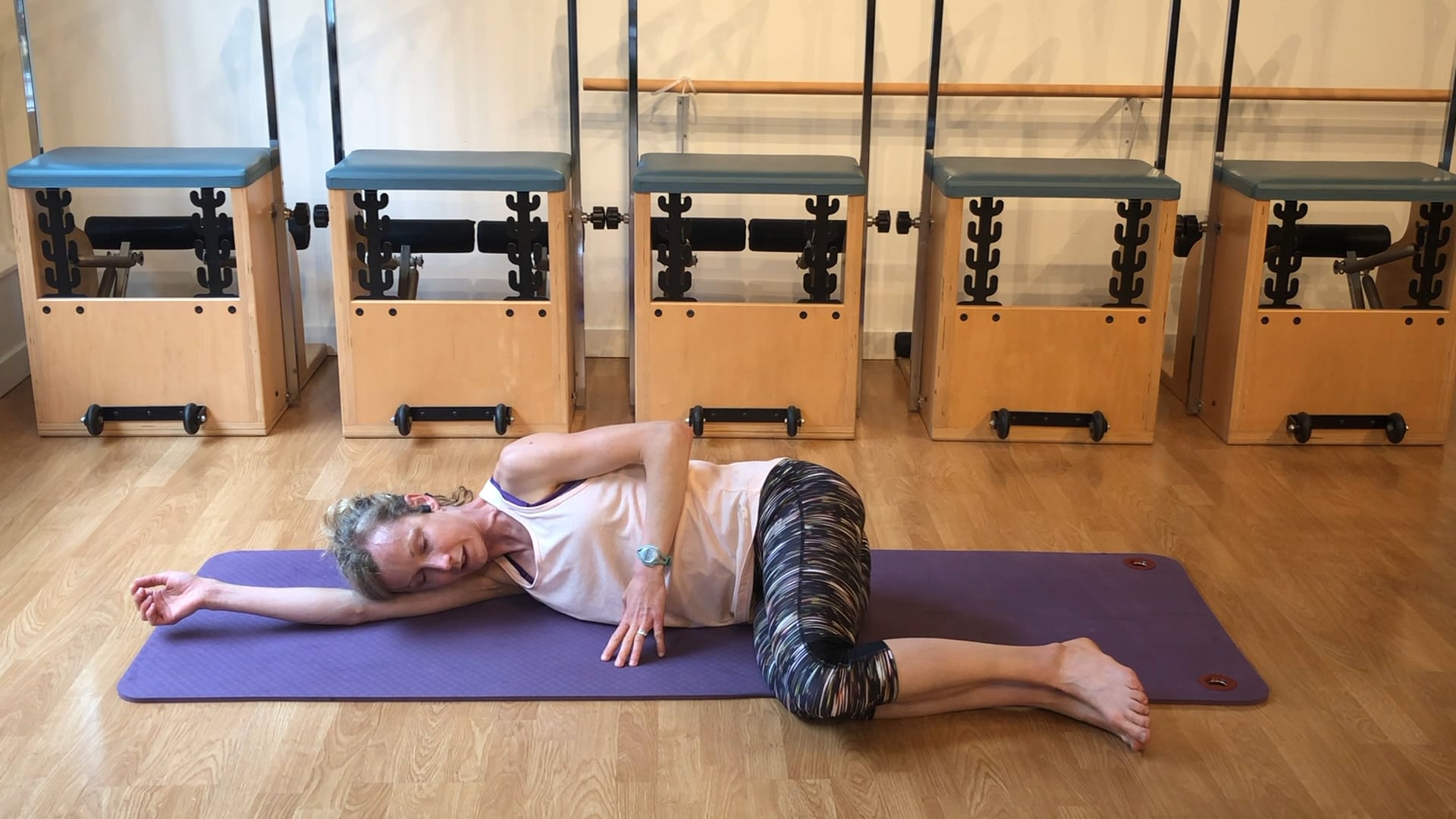 Free your spine, free your hips - rotate to release!