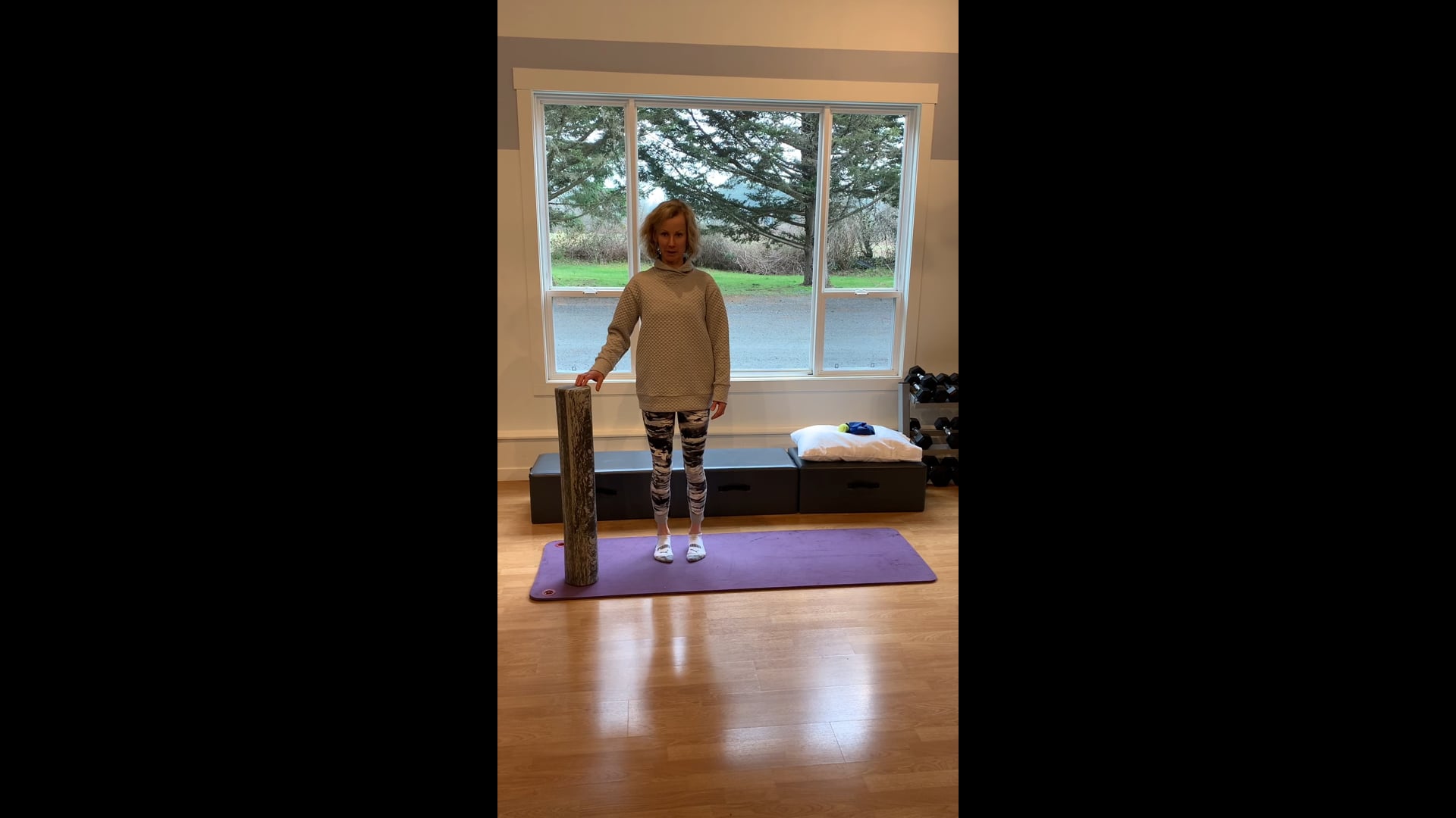 Restorative Pilates mat with Theraband & tennis ball