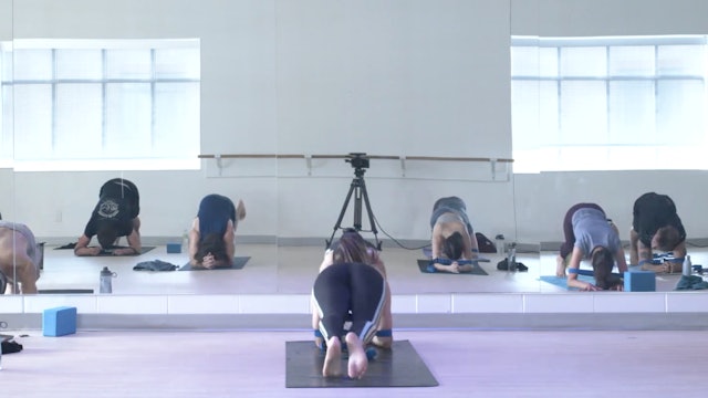 11/20 Yoga 45 with Anna (Sub)