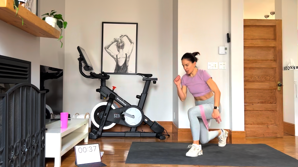 12 MINUTES - CORPS COMPLET & CARDIO AVEC BANDE ÉLASTIQUE