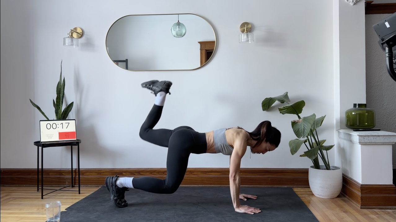 15 MINUTES - CORE & GLUTES