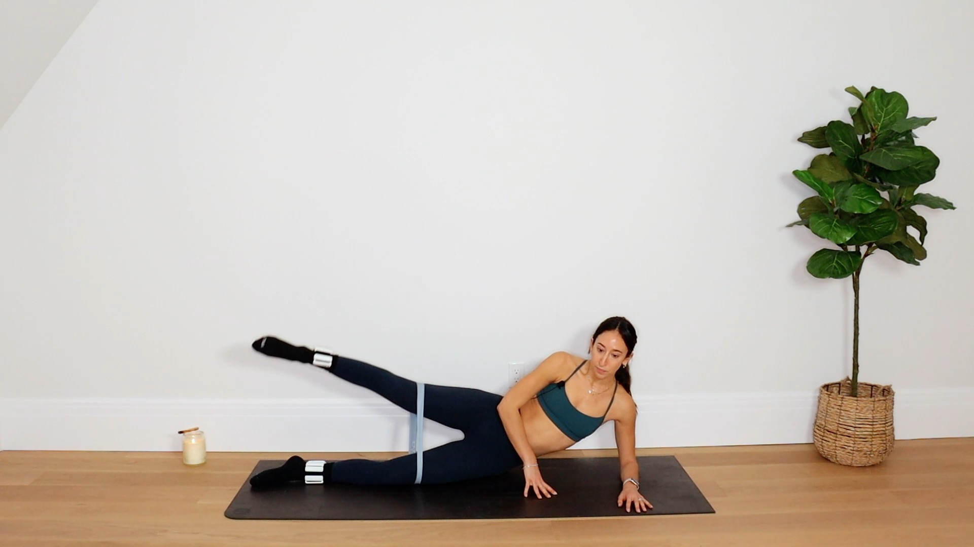 14 Min Booty Sculpt 11 (Prenatal Friendly)