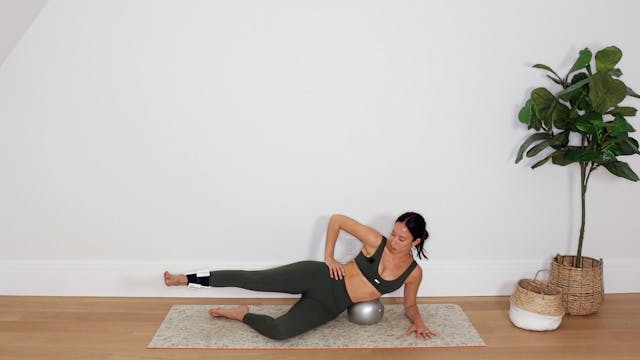 29 Min Inner & Outer Thigh Pilates 2