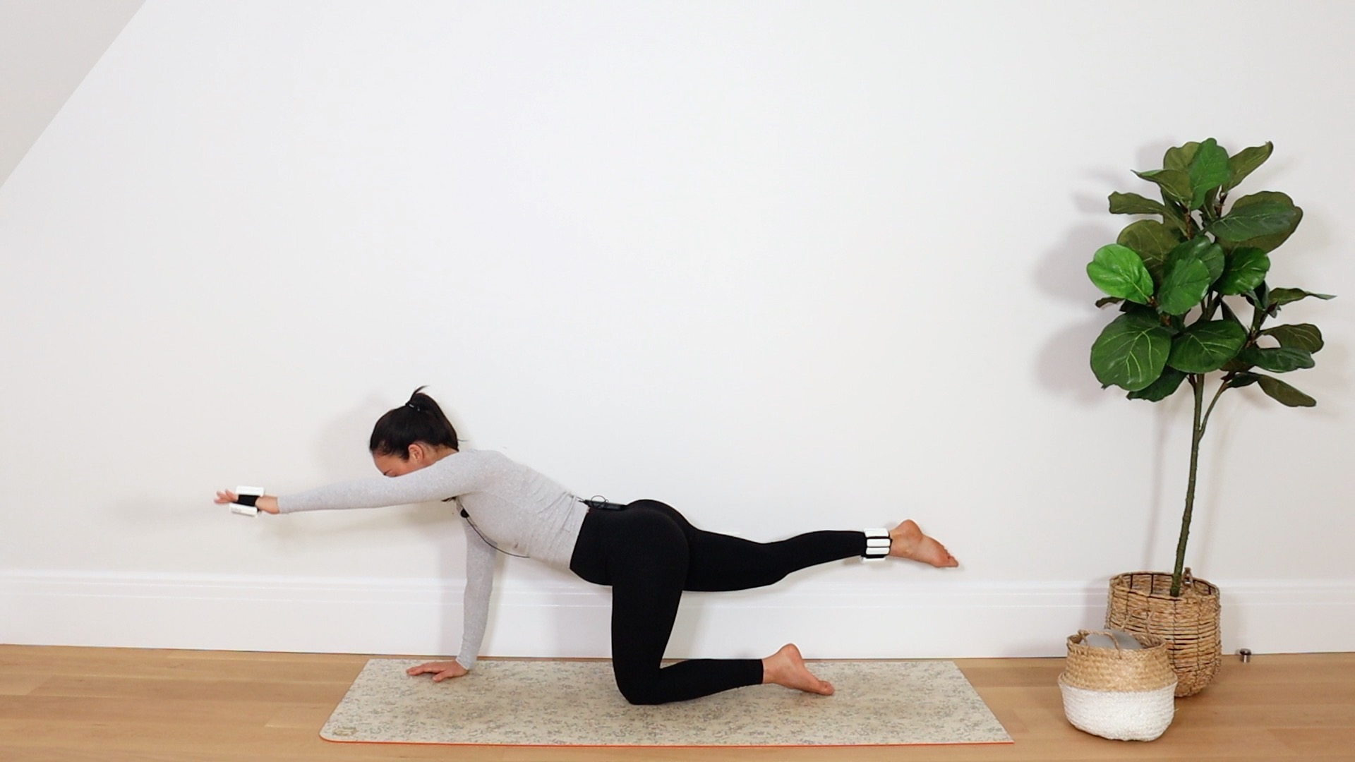 40 Min Energizing Pilates Flow 5