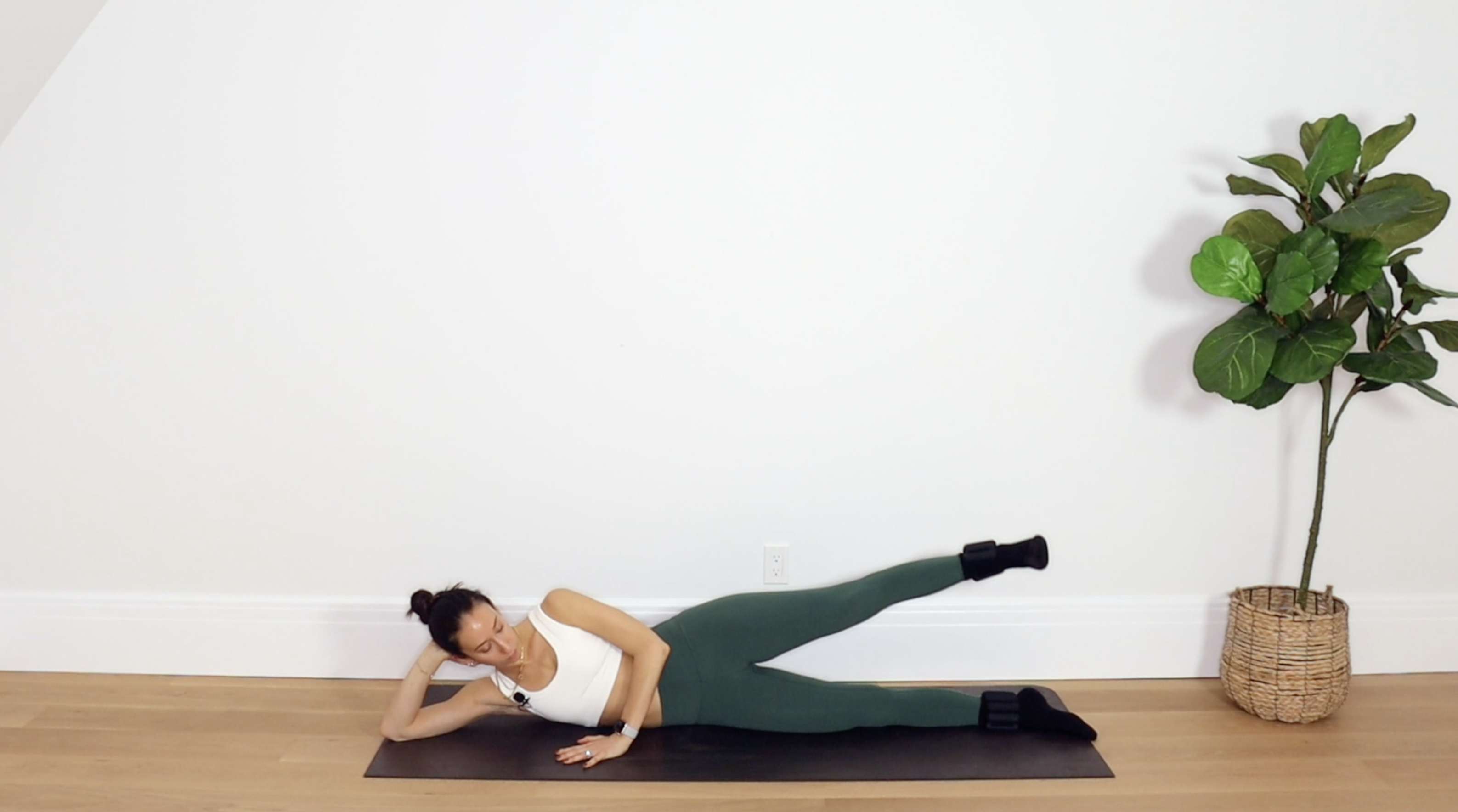 16 Min Spicy Sideline Sculpt 2 (Prenatal Friendly)
