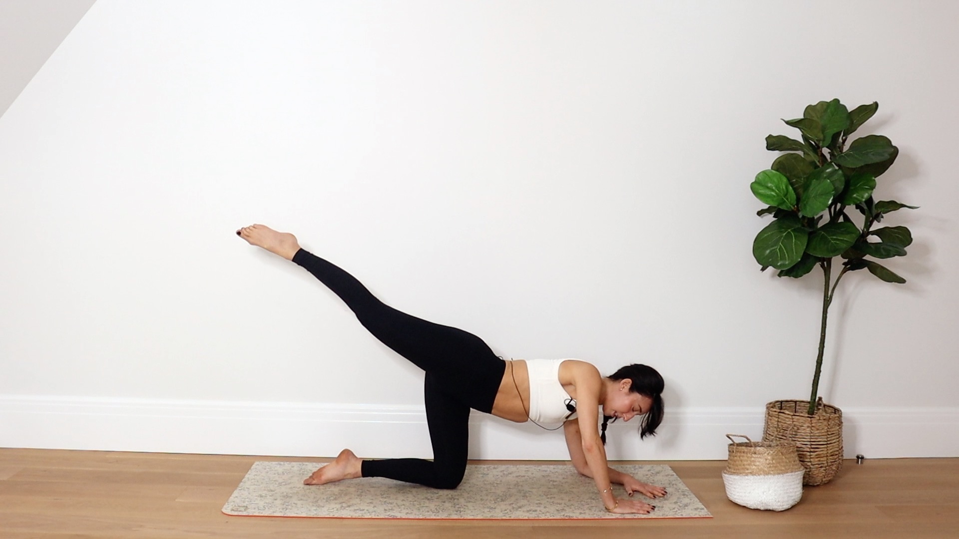 27 Min Energizing Pilates Flow 6