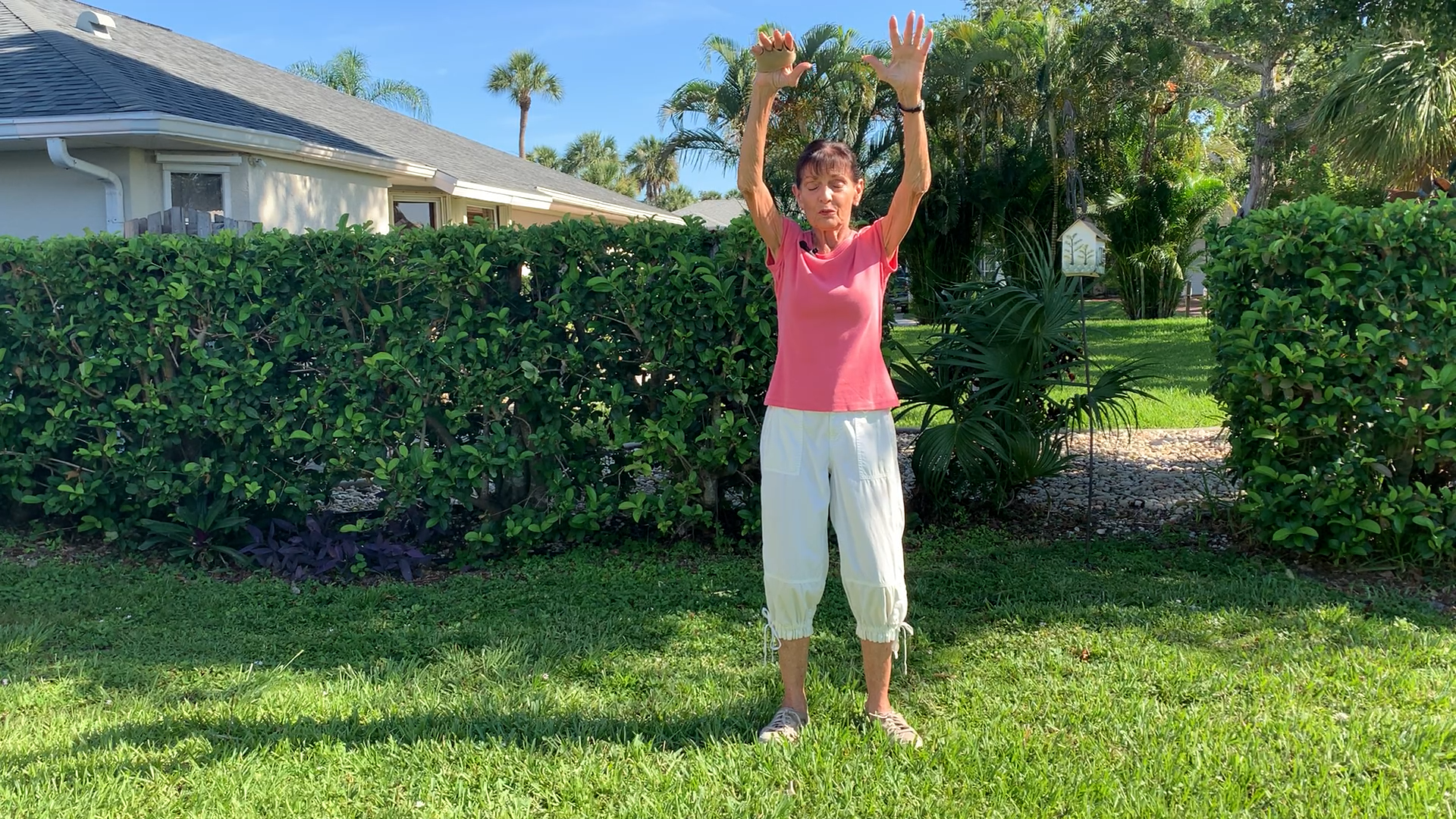 [Member Exclusive] 10-Minute Feel-Good Stretch