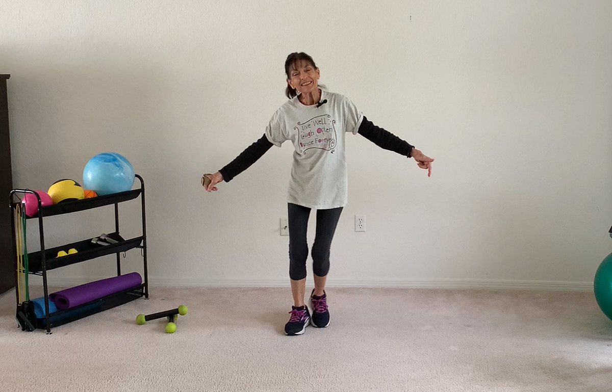 Let’s Dance! 25 Minute Cardio Dance To Have FUN While Working Out!