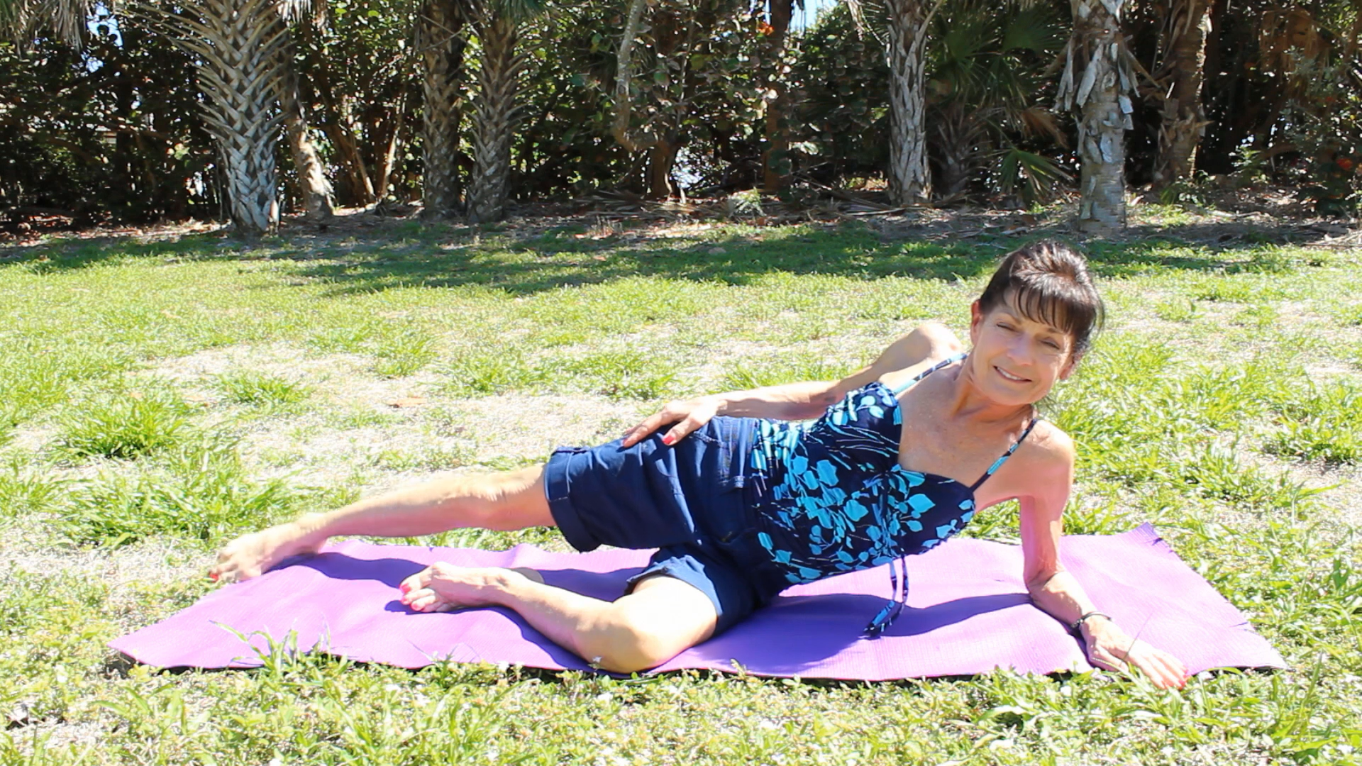 Relaxing Stretches To Feel Like You're On Vacation