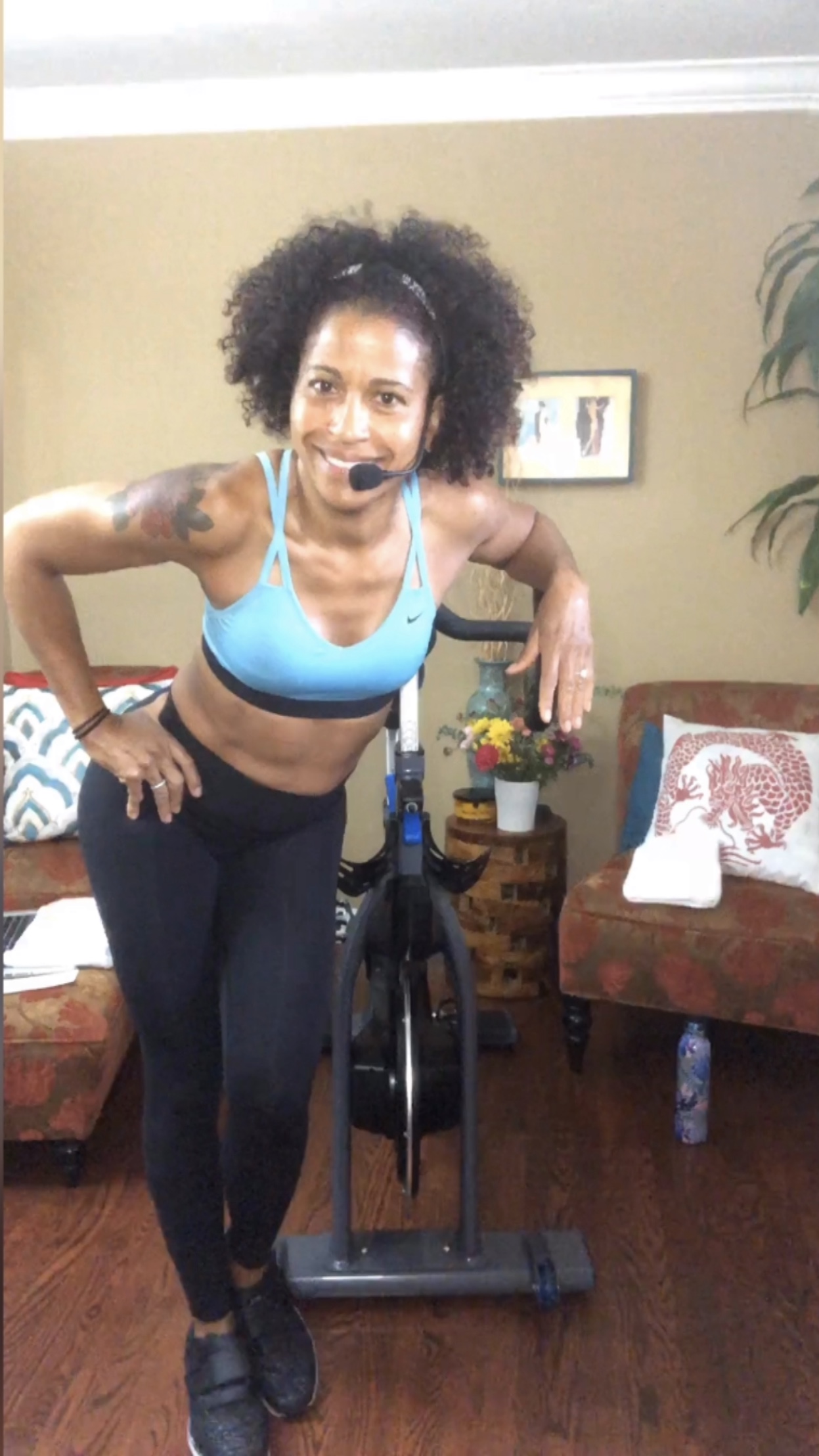 Cycle HIIT: Snoop Dogg Vs. Tupac Ryde Flow 15