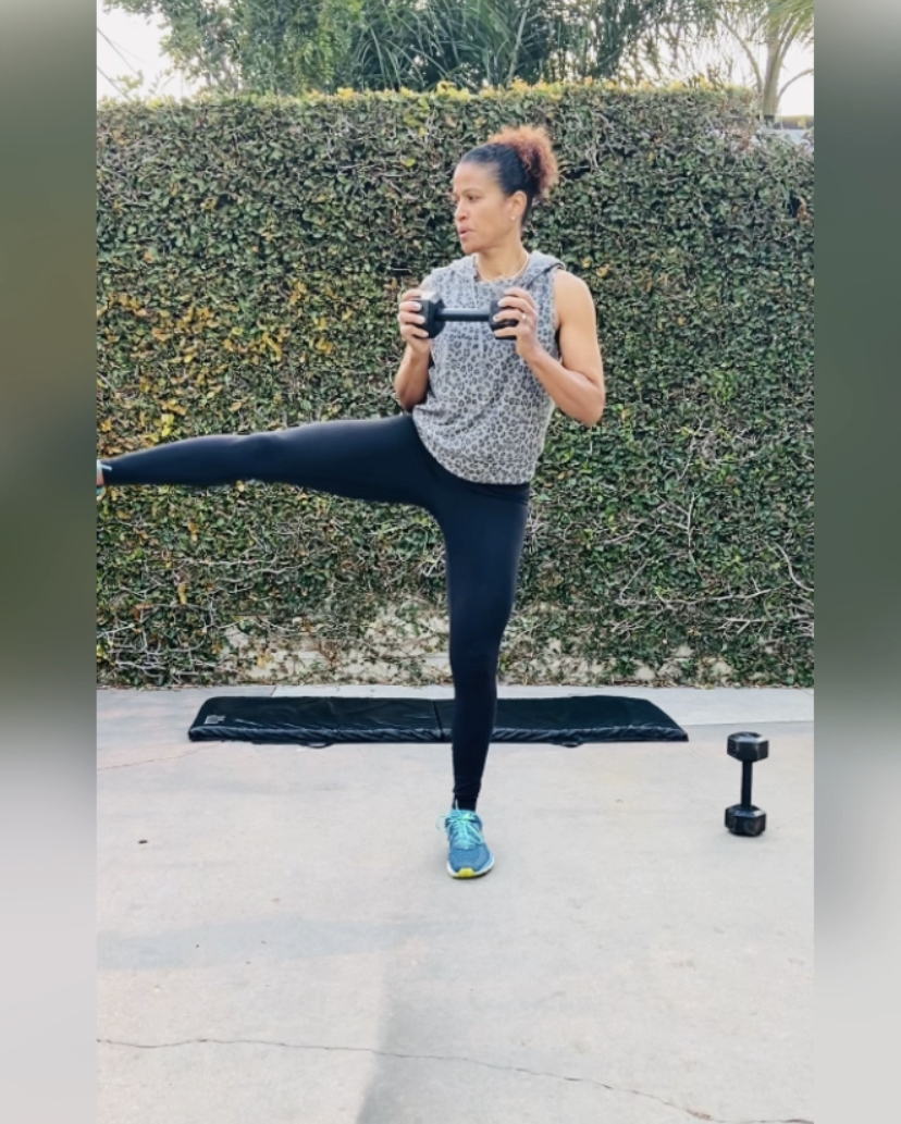 Buns & Thighs Circuit: Mat, Booty Band & Dumbbell