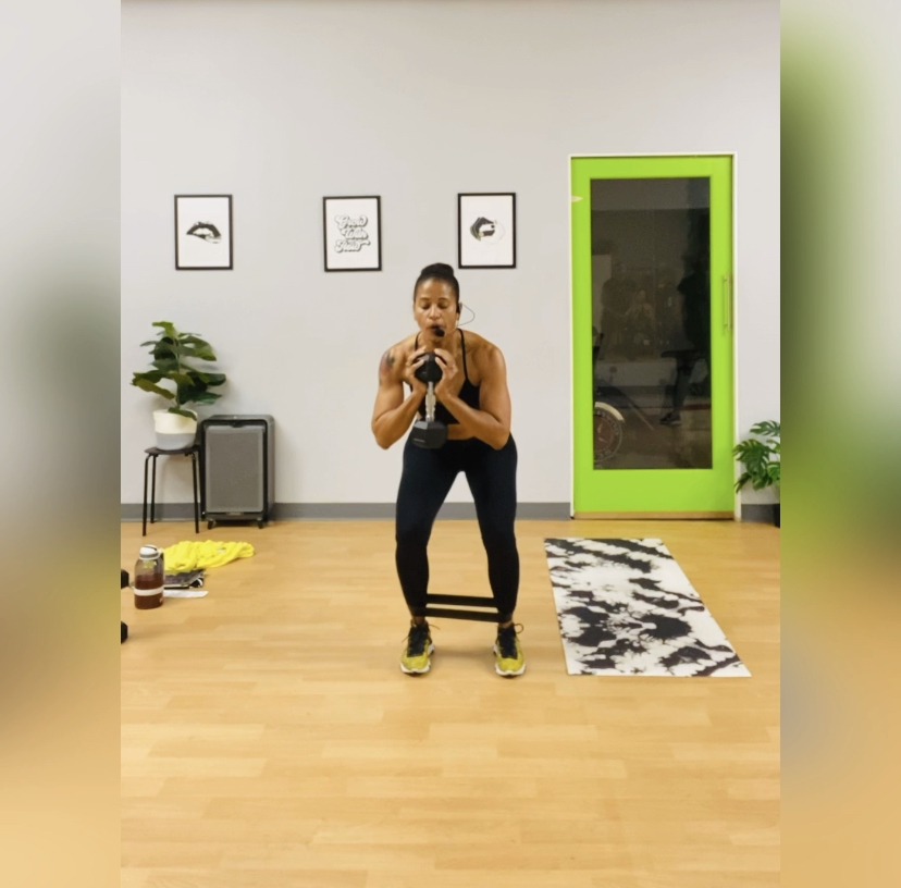 Compound & Core In Studio Flow 12: Single Medium Dumbbell, Booty Band & Mat
