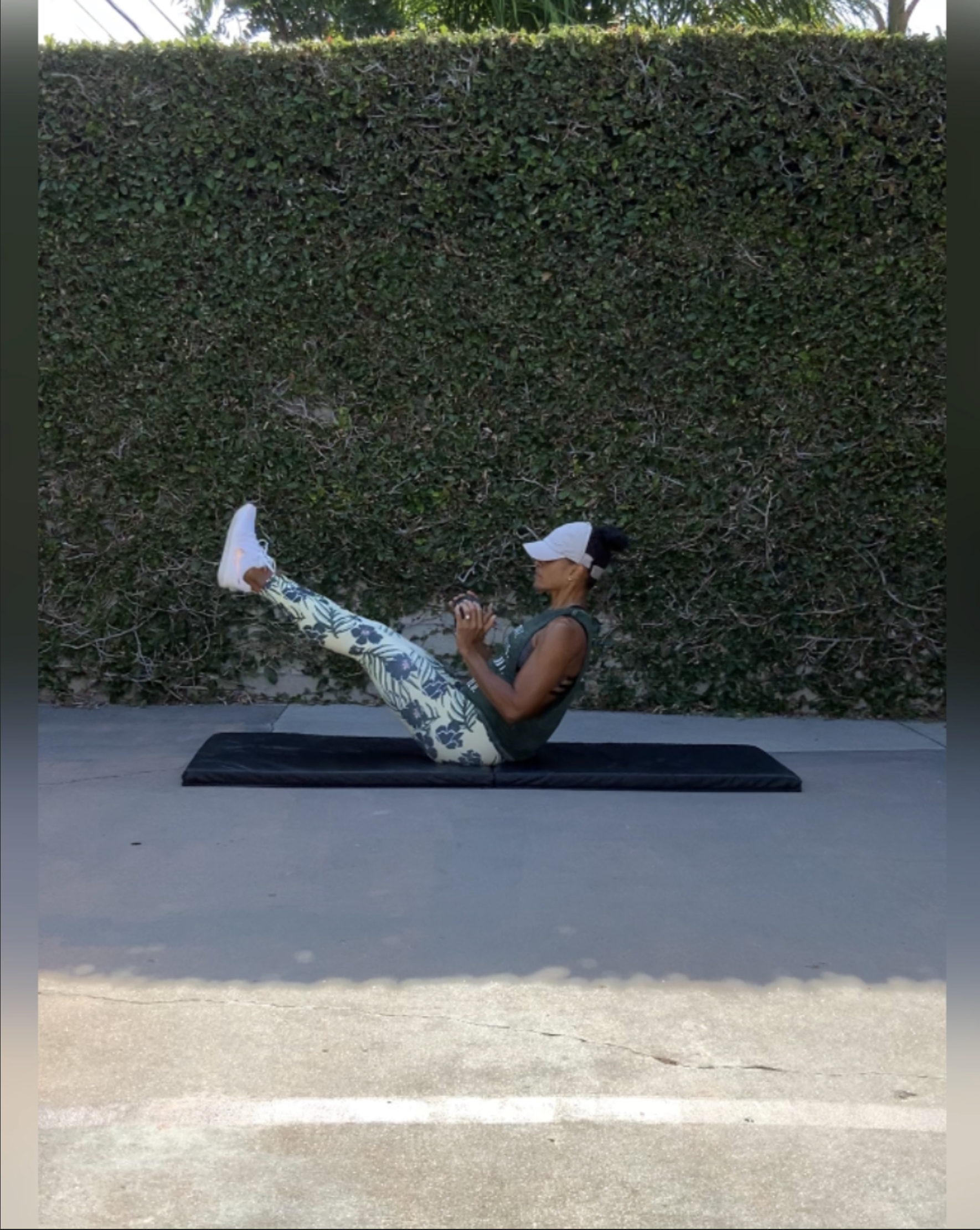 Core Circuit: Dumbbell & Mat