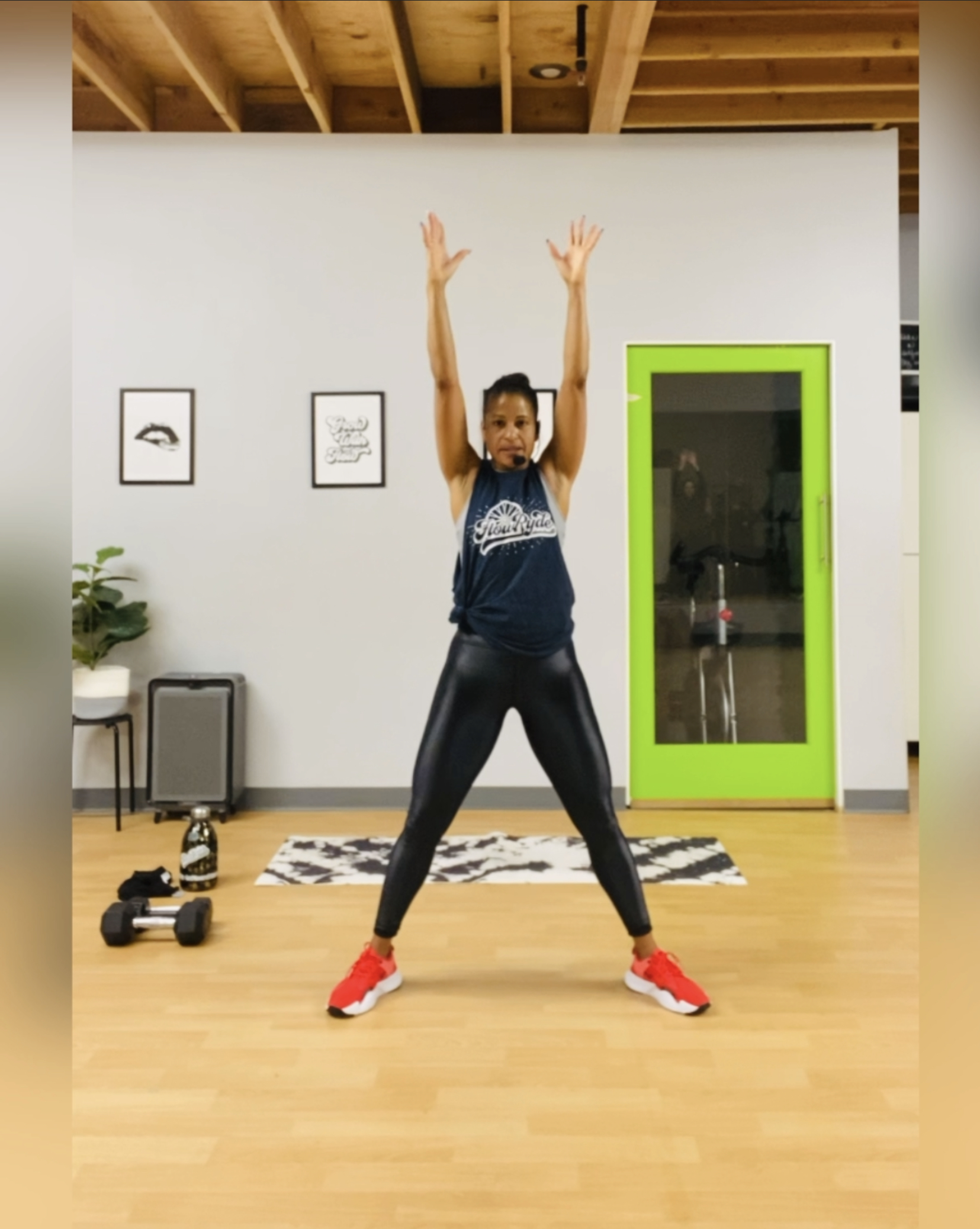 Compound & Core In Studio Flow 17: Single Medium Dumbbell, Booty Band & Mat