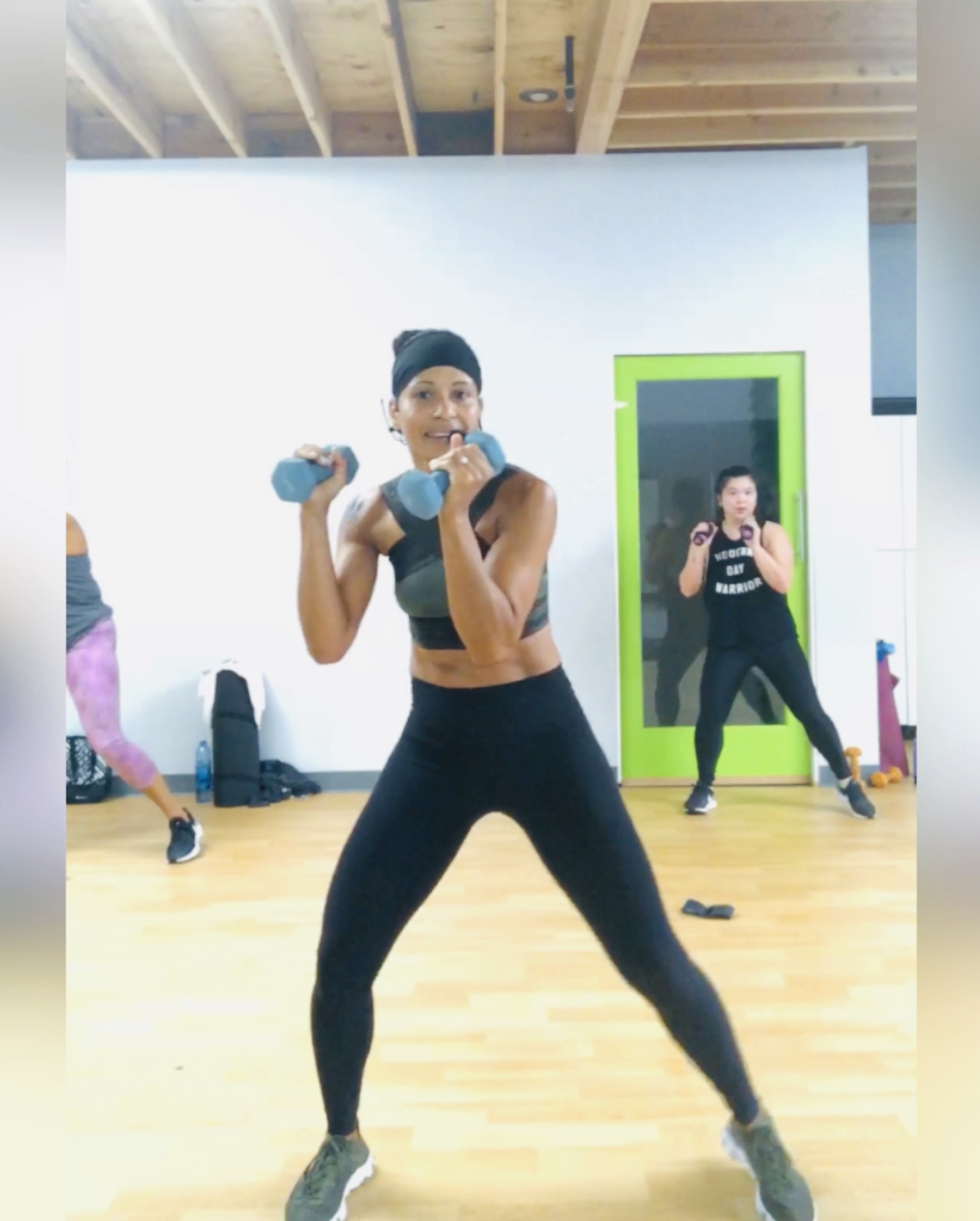 Kickfit Cardio Sculpt/HIIT Circuit: Dumbbells, Booty Band & Mat 