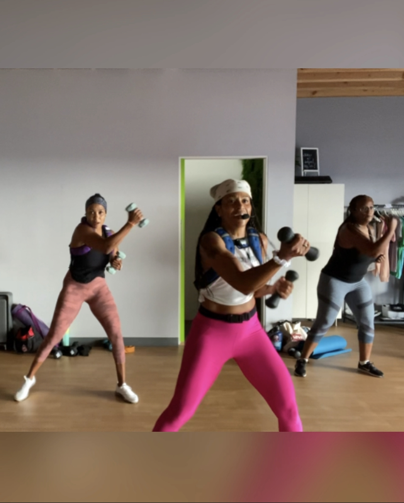 Kickfit Cardio Sculpt/HIIT Circuit: Light & Medium Dumbbells & Booty Band