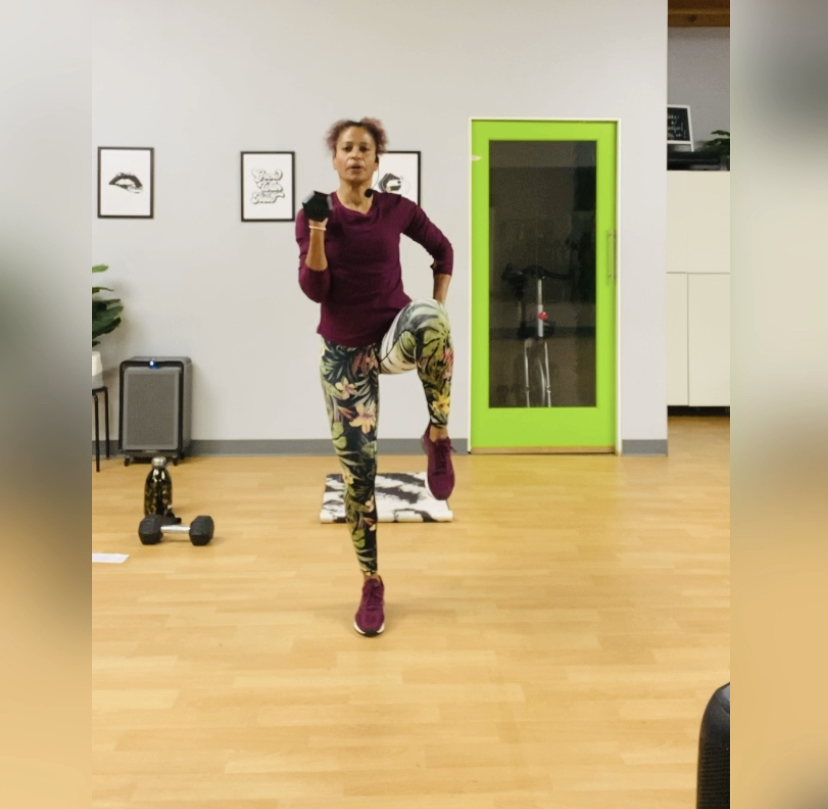 Compound & Core In Studio Flow 19: Single Medium Dumbbell, Booty Band & Mat