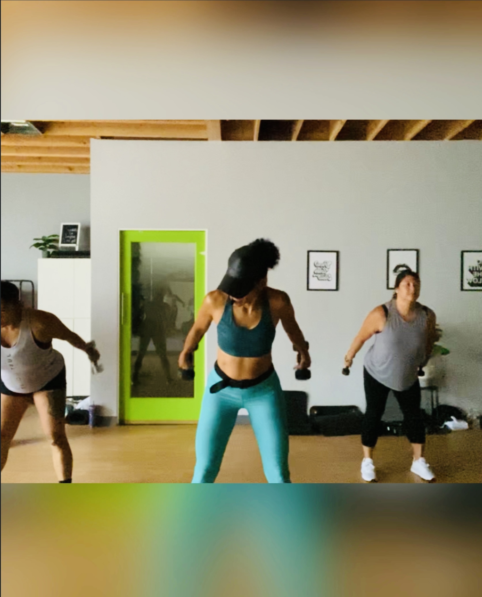 Kickfit Cardio Sculpt/HIIT Circuit: Light & Medium Dumbbells & Mat