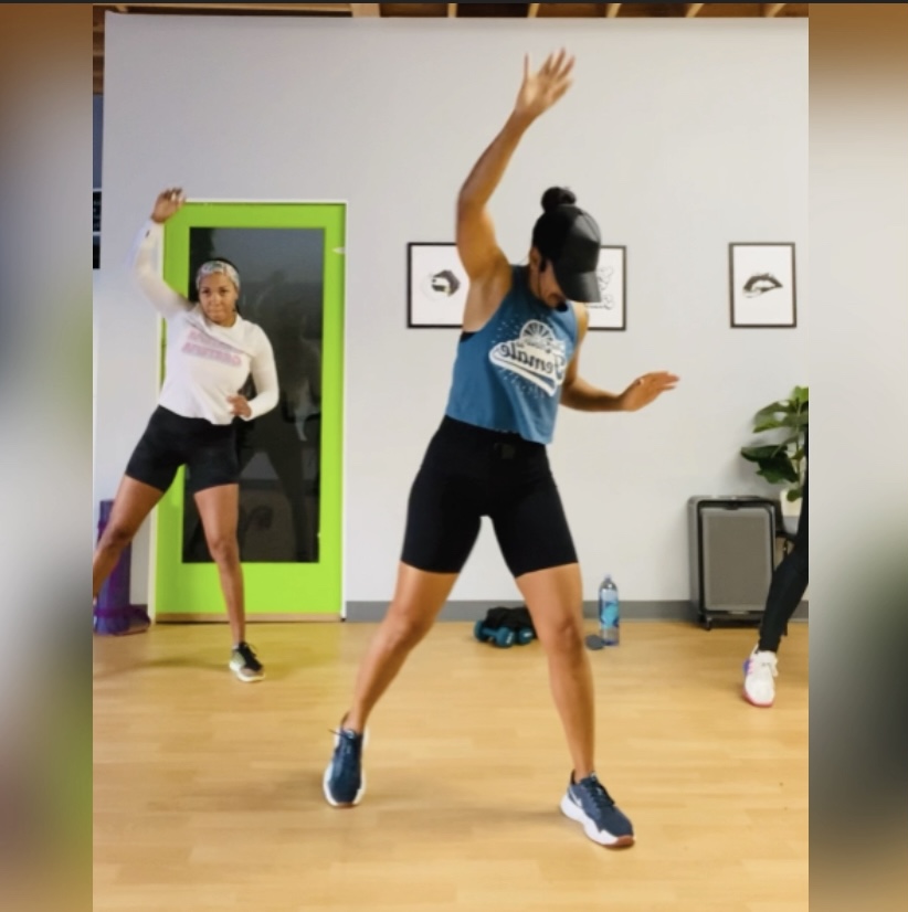 Kickfit Cardio Sculpt/HIIT Circuit: Light & Medium Dumbbells & Mat