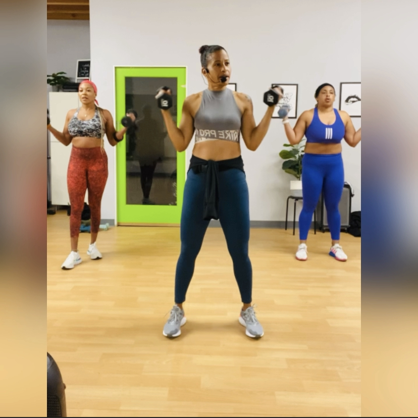 Kickfit Cardio Sculpt/HIIT Circuit: Light & Medium Dumbbells & Mat